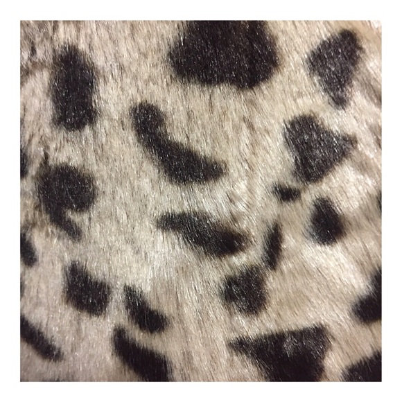 Charter Club Faux Fur Cheetah Vest - Picture 5 of 8